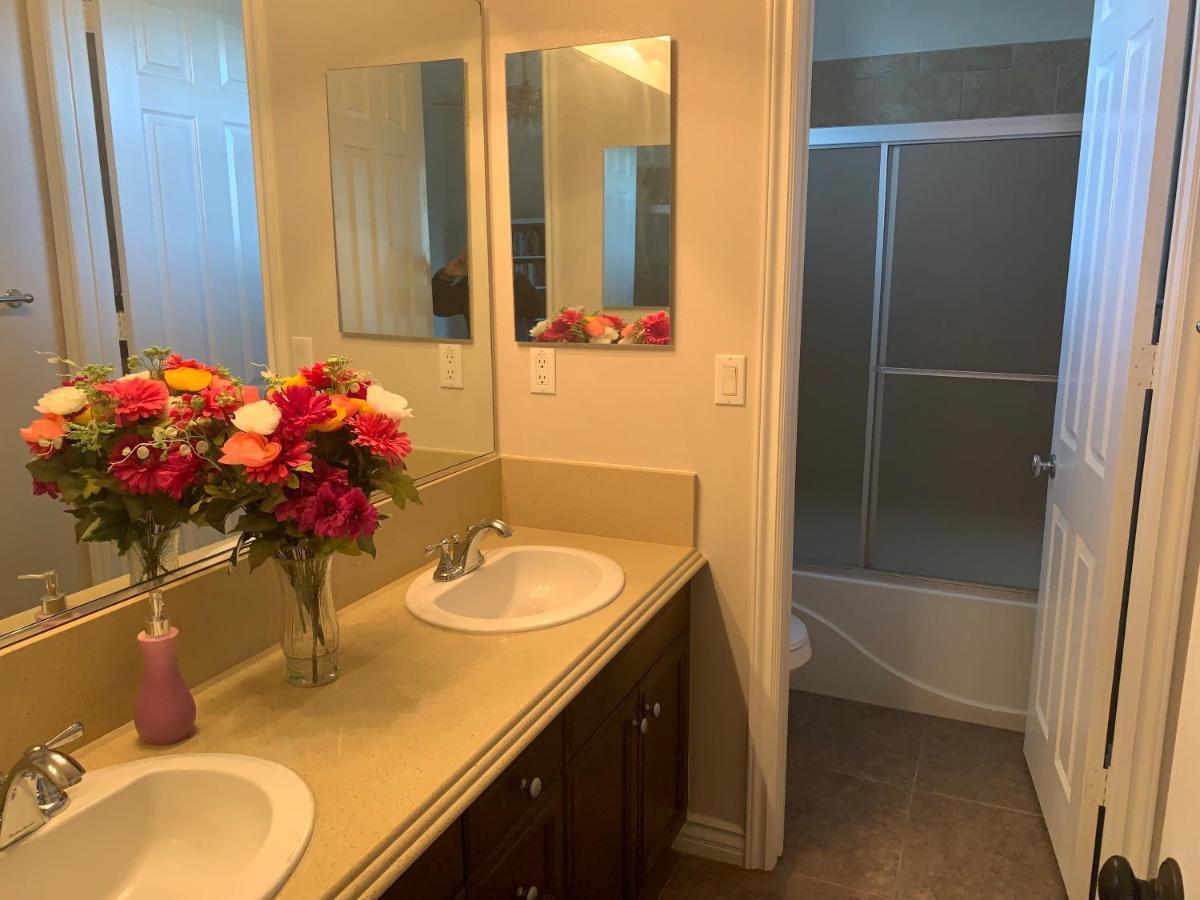 Luxhome Rooms In Mansion Riverside Ngoại thất bức ảnh